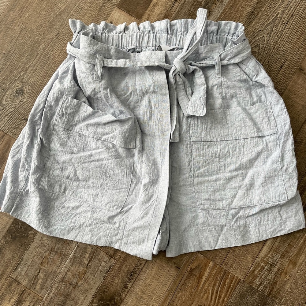CAbi Medium blue paper bag stretch skort